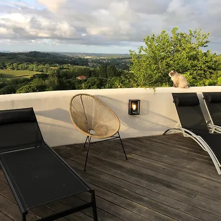 T3 Avec Terrasse Et Jardin A 4 Kms Des Plages 8 Mm St Jean De Luz Urrugne